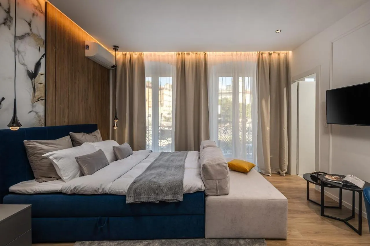 Bella Vita Apartments Fiume 0*,
